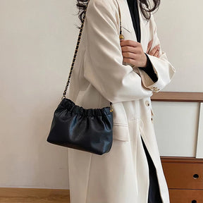 Dauvélia / Chain Shoulder Bag
